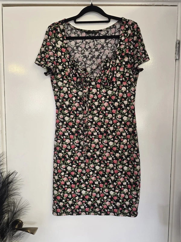 Floral Tie-Neck Mini Dress – Black