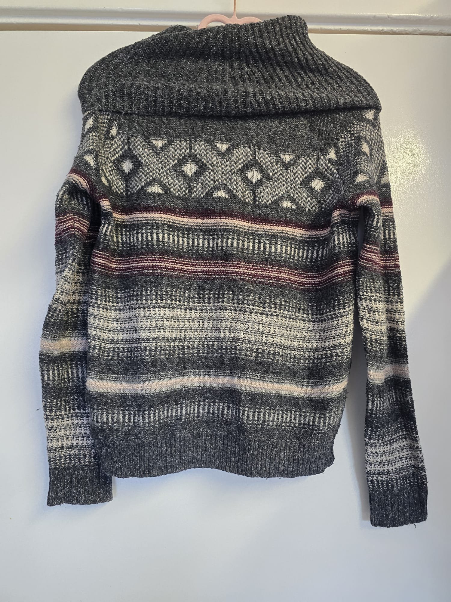 Hollister Patterned Cowl Neck Jumper – XS - Image 4