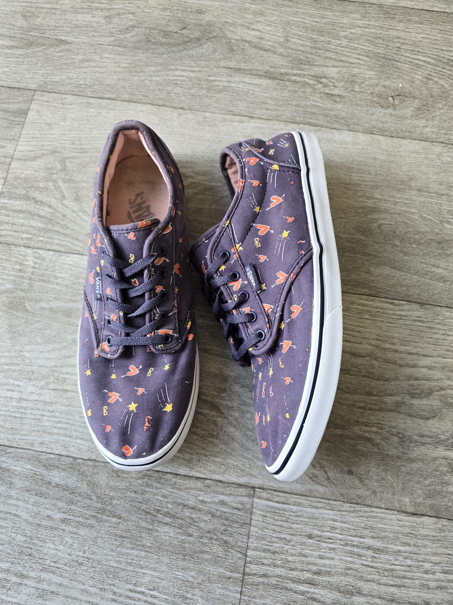 Vans Heart & Star Print Trainers – Navy - Image 3